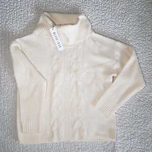 NWT Olive + Oak Women’s White Pullover Knit Sweater